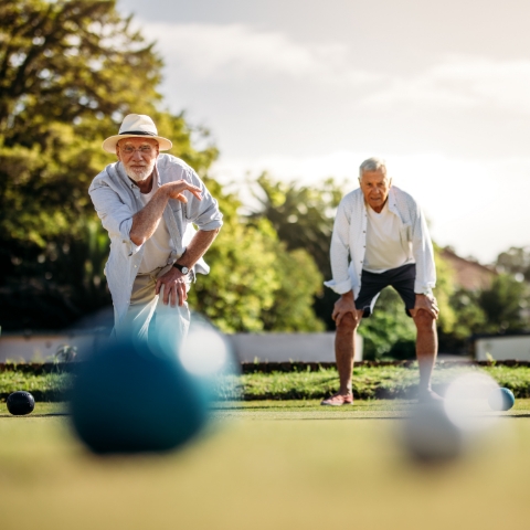 Partie de pétanque au camping le Renom dans l’Ain