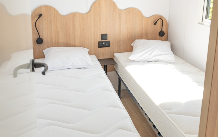 Salle d douche location mobil-home dans l'ain