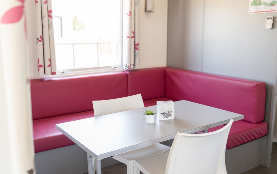 mobil home-locatifs salle à manger