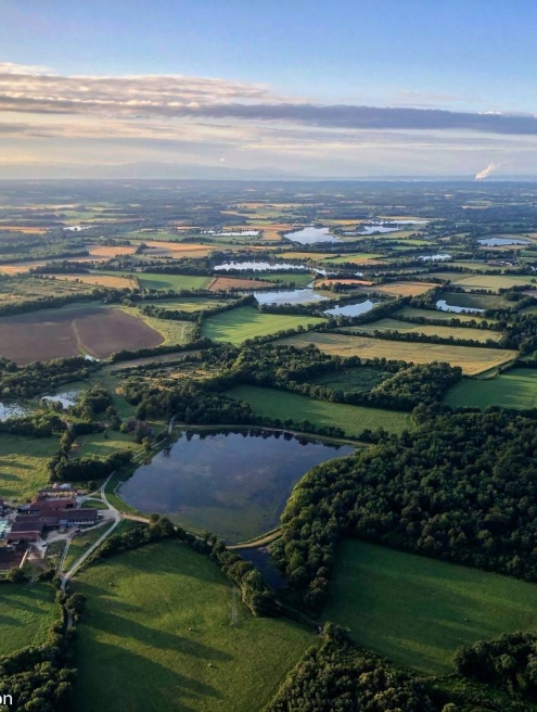 Survol en montgolfière au-dessus des Dombes