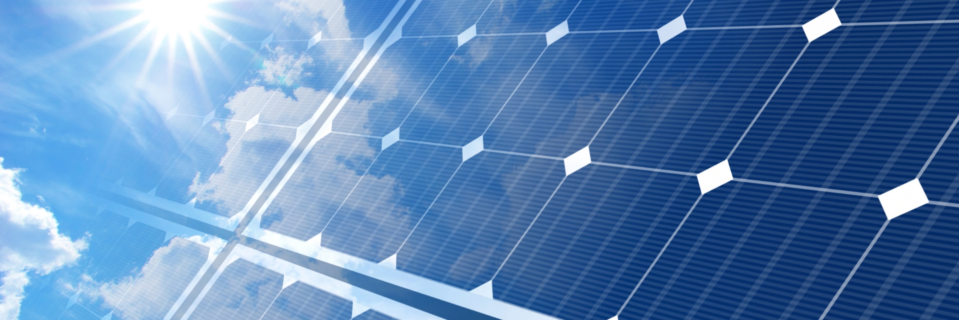 Les panneaux solaires au camping le Renom dans l’Ain, produisent une grande partie de l’eau chaude