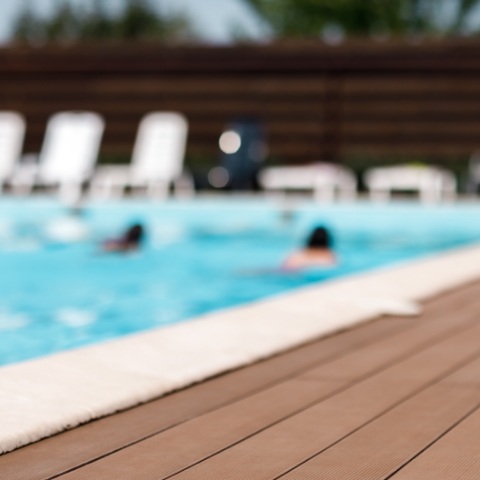 La piscine du camping le Renom dans l’Ain proche de la Dombes